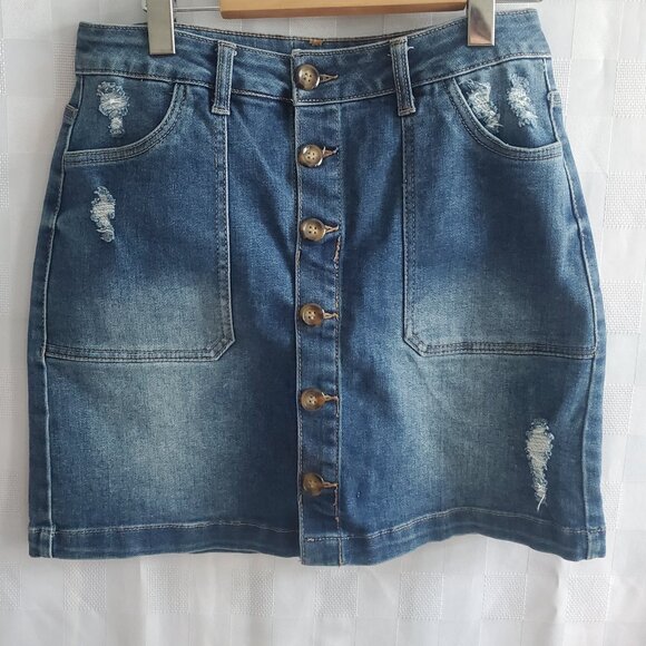 Women's size 6 denim mini skirt button down front pockets distressed style faded - Picture 2 of 6